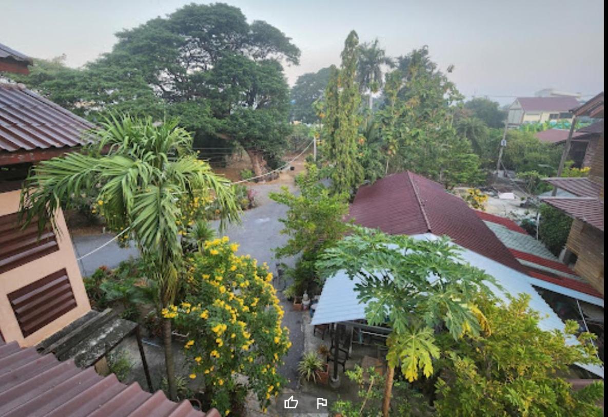 Baan Lotus Guest House 大城 外观 照片