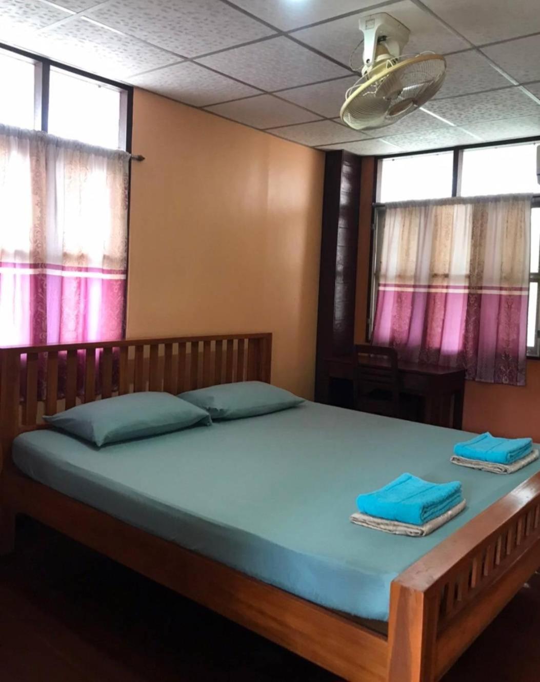 Baan Lotus Guest House 大城 外观 照片